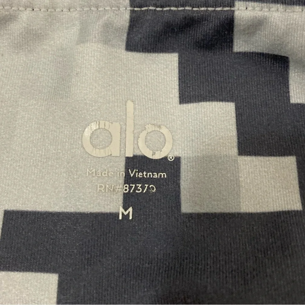 ALO Yoga Airbrush Pixel Leggings Medium
